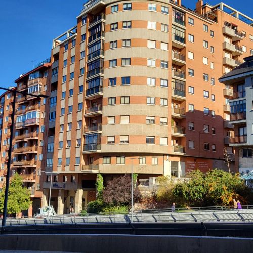 Vista del bloque en Calle Clavel   Cardenal Cisneros